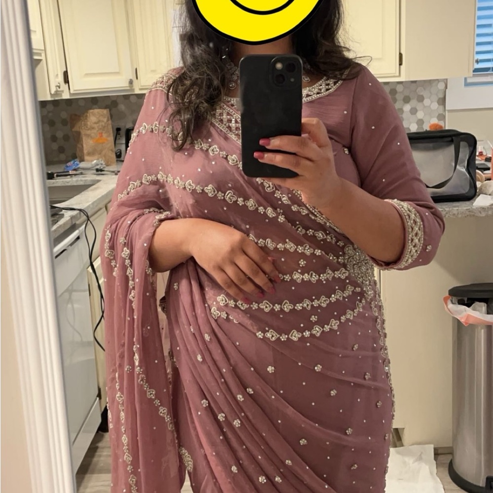 Elegant Embellished Saree in Mauve